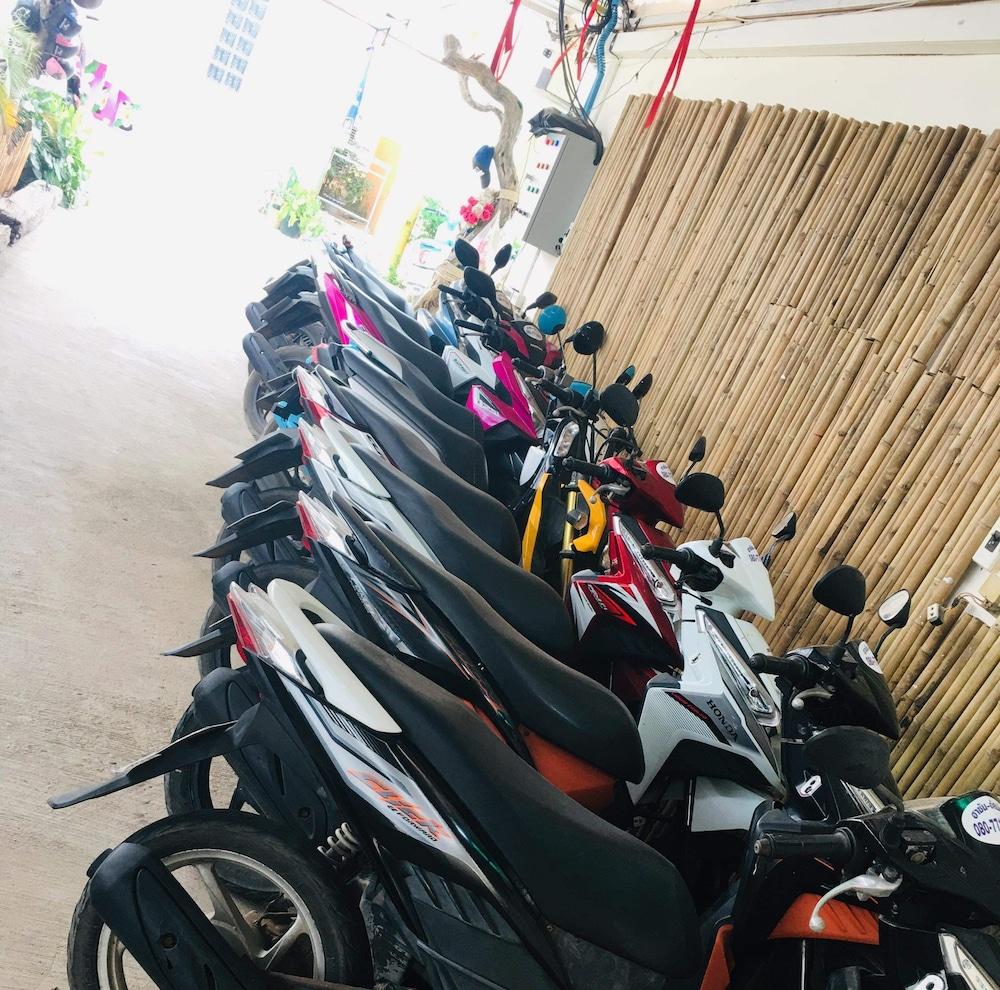 Aiem Sa Ard At Kohlarn酒店 外观 照片